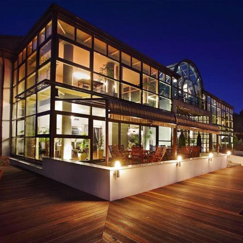 GLASS RESIDENCE